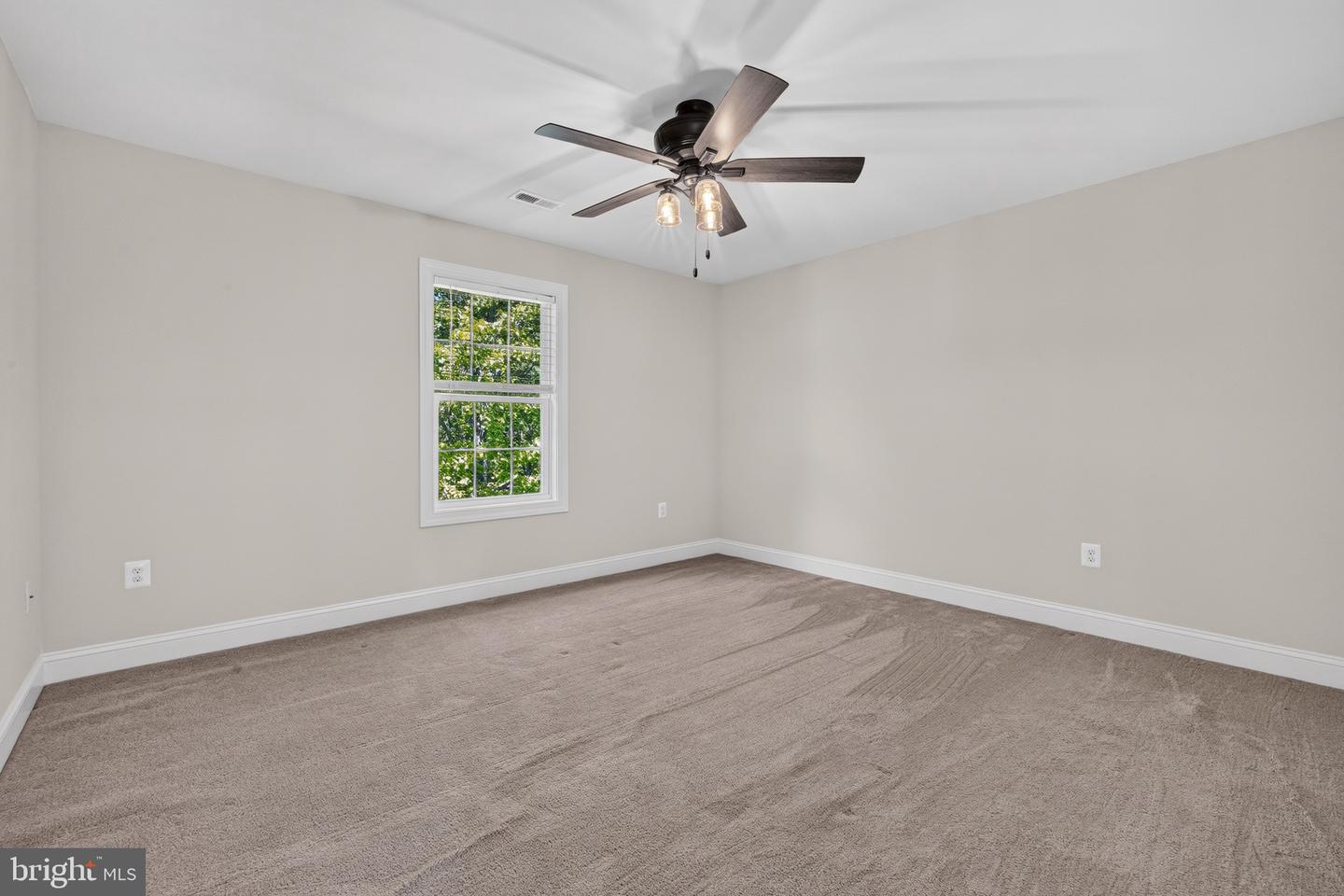10 Pine View Ct Property Photo 33