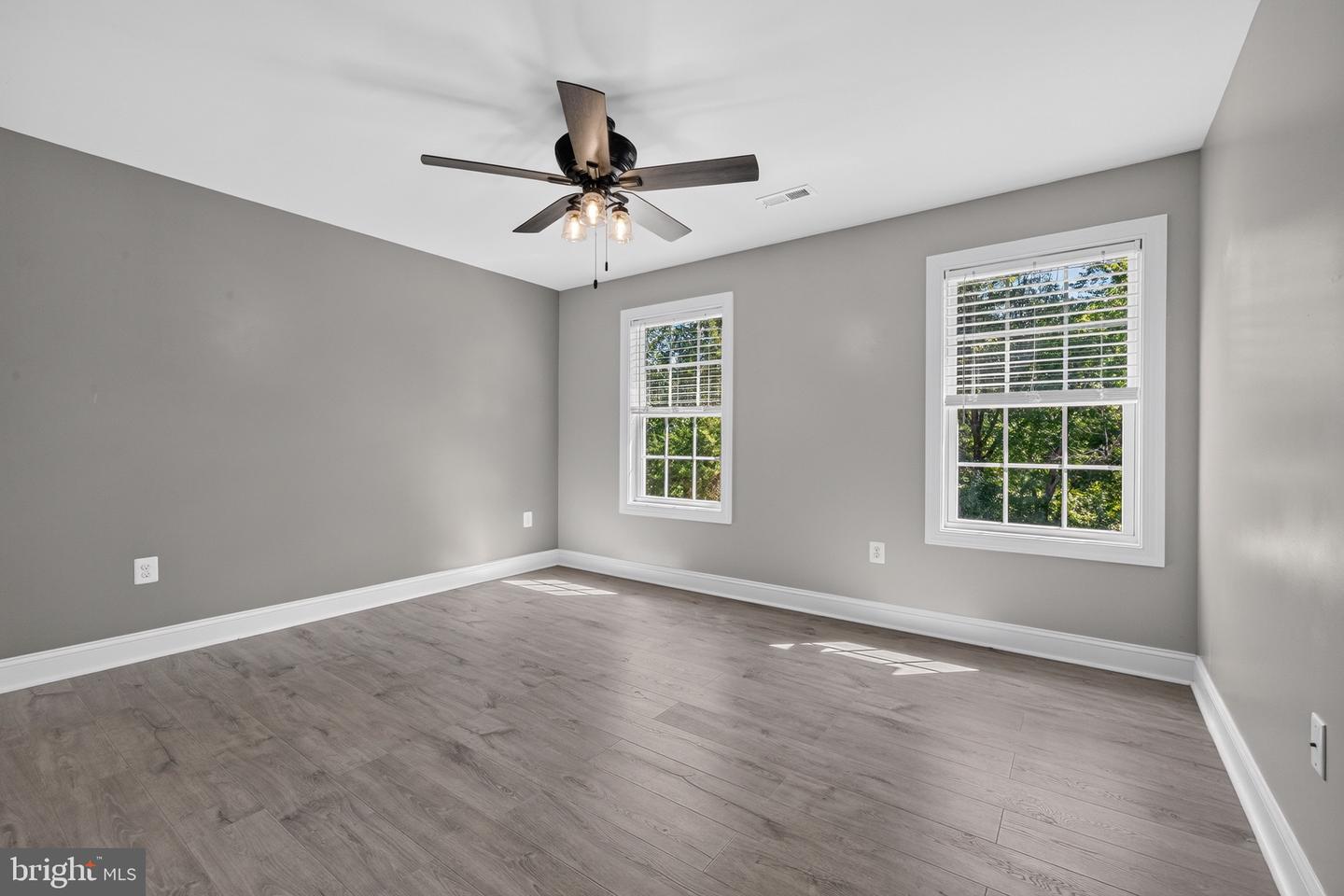 10 Pine View Ct Property Photo 35
