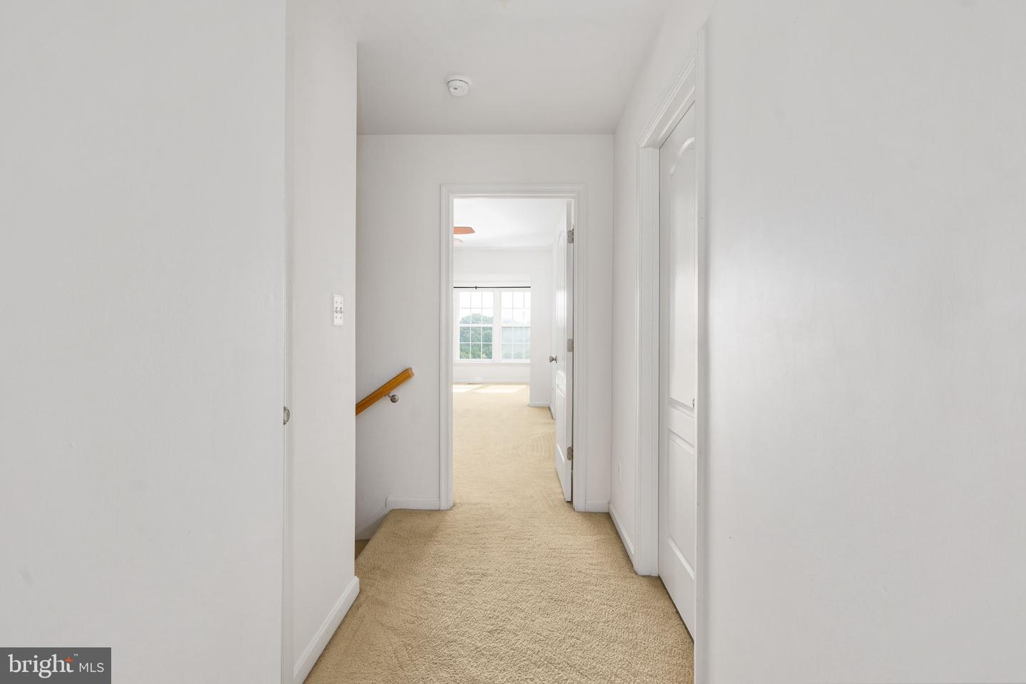 811 Carnaby St Property Photo 40