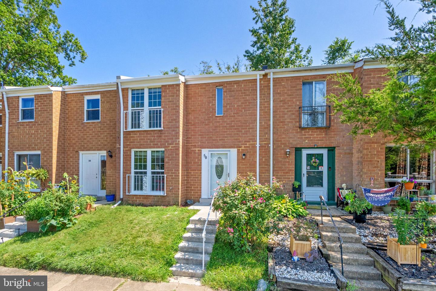 54 Maple Property Photo 2