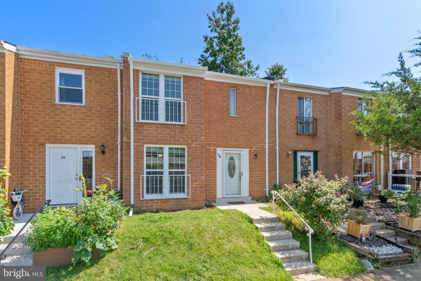 54 Maple Property Photo 3