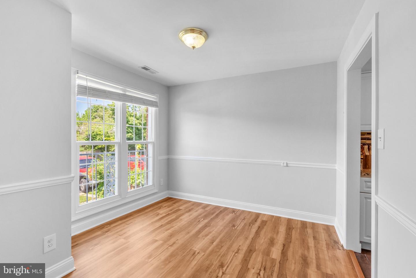 54 Maple Property Photo 9