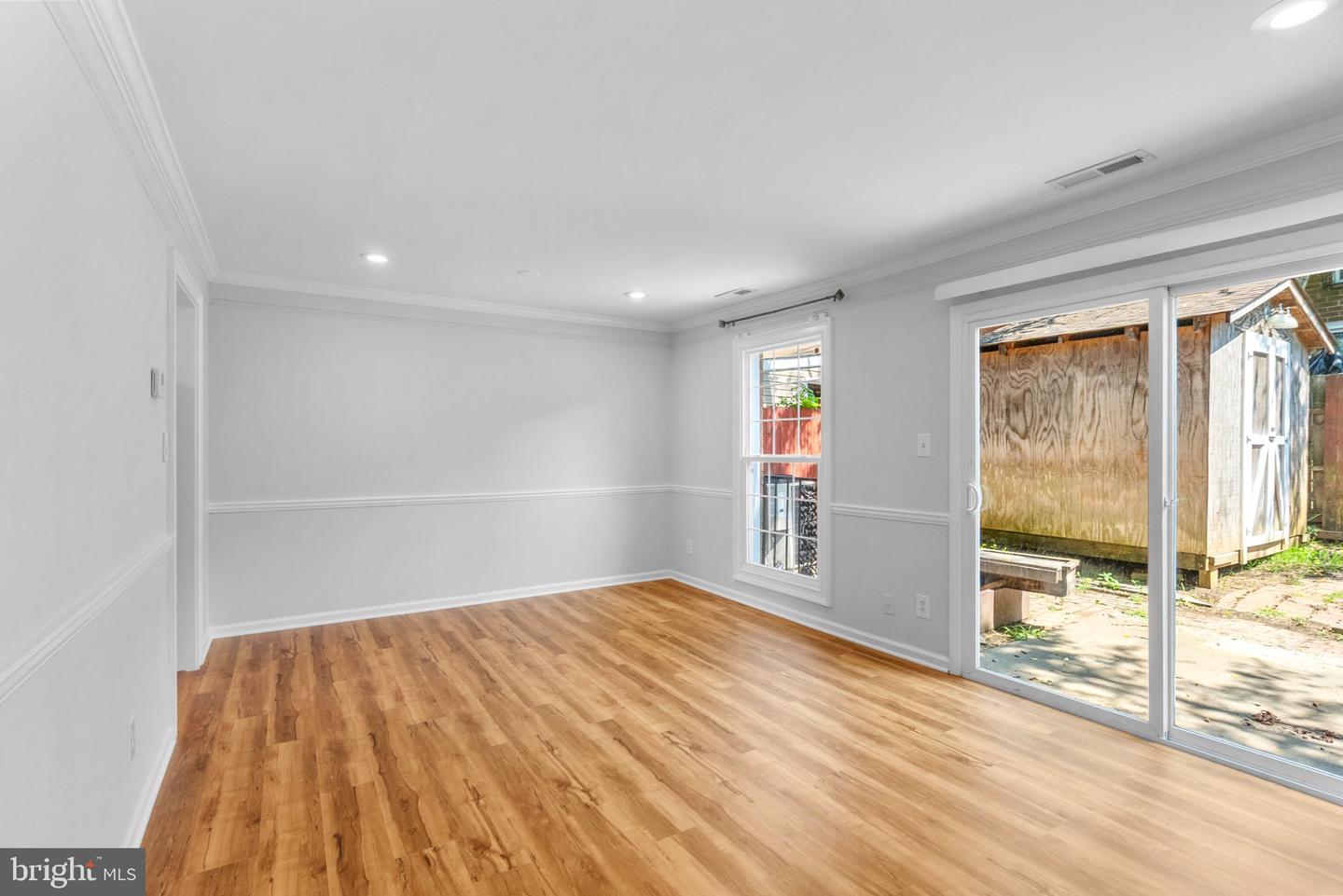 54 Maple Property Photo 22