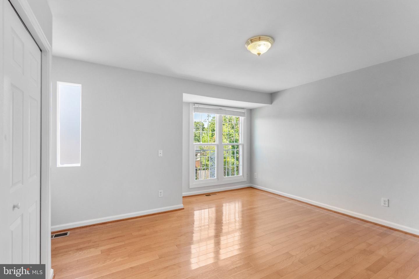 54 Maple Property Photo 24