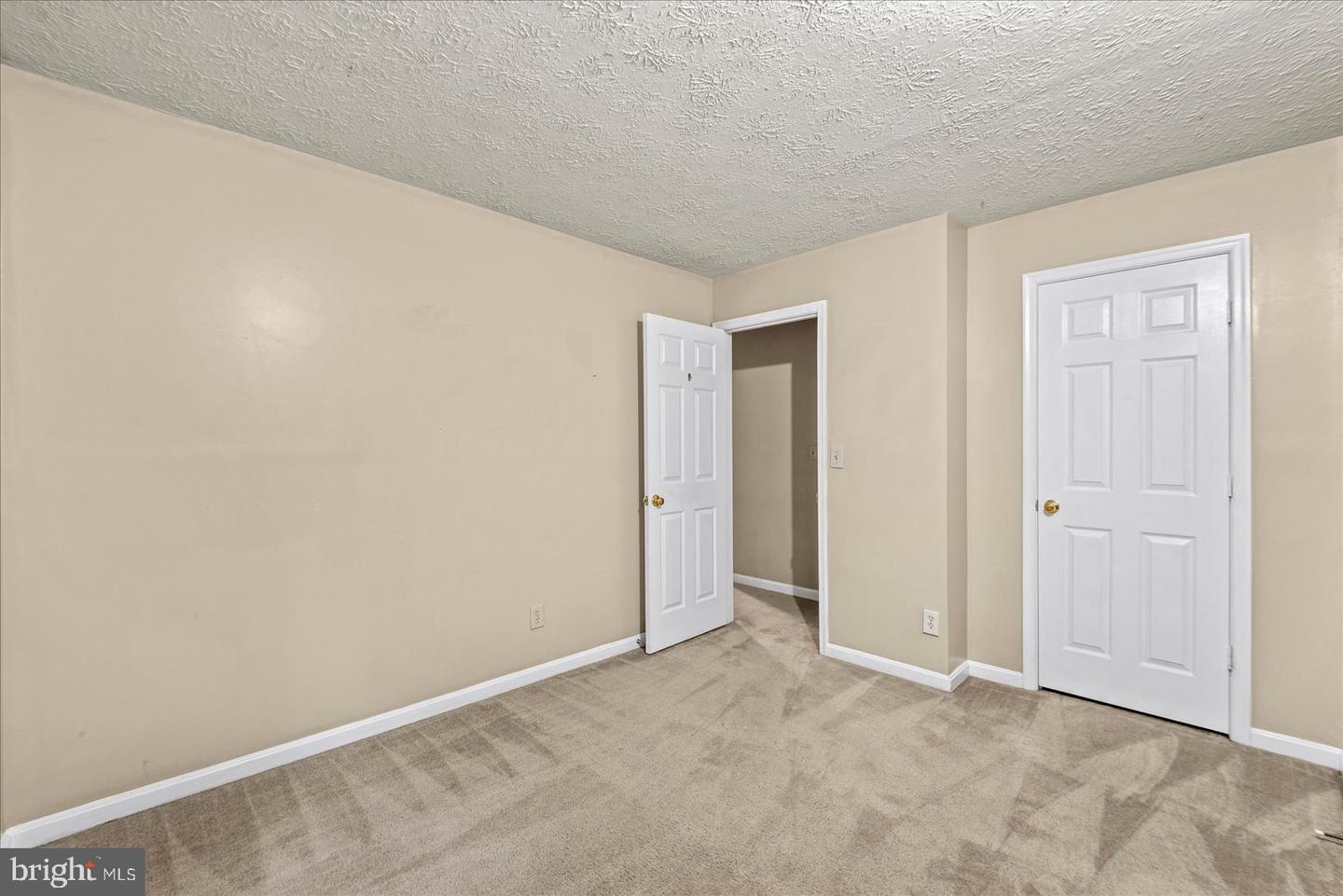 112 Healy Ct Property Photo 25