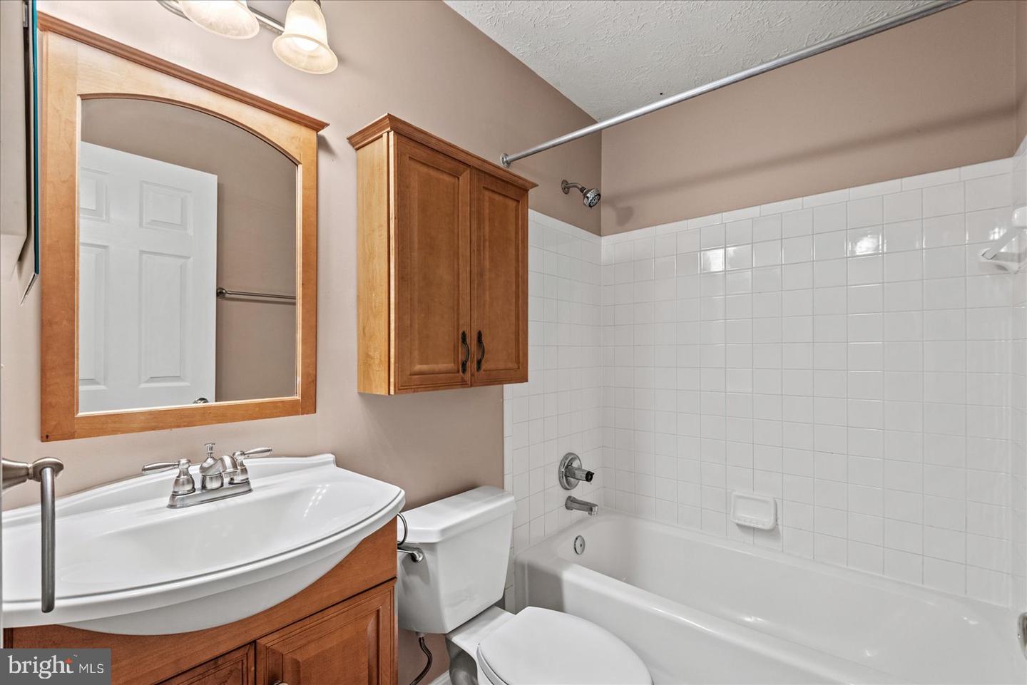 112 Healy Ct Property Photo 26