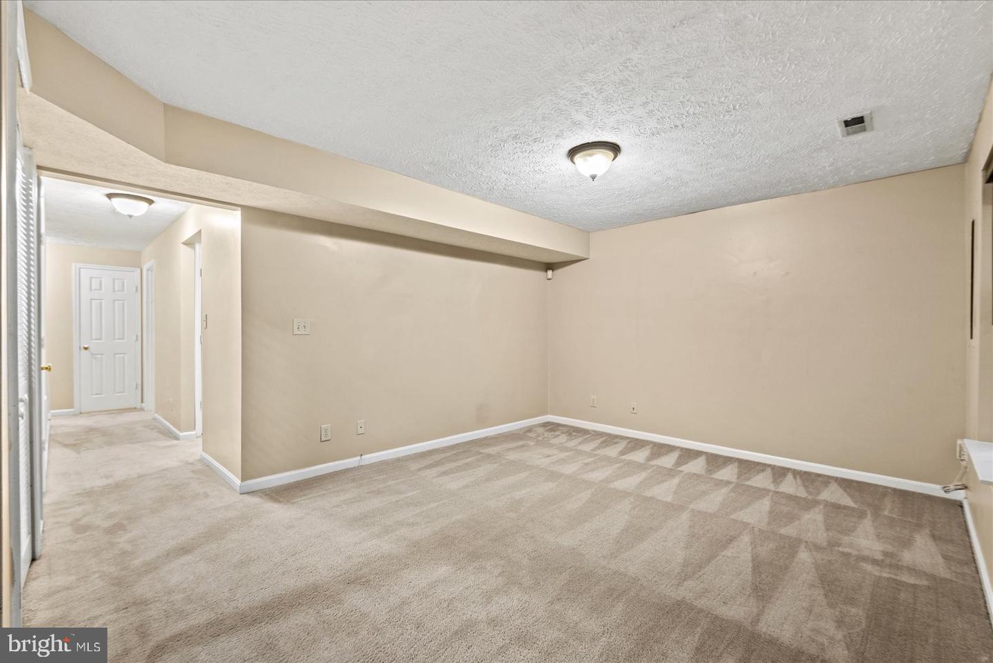 112 Healy Ct Property Photo 27