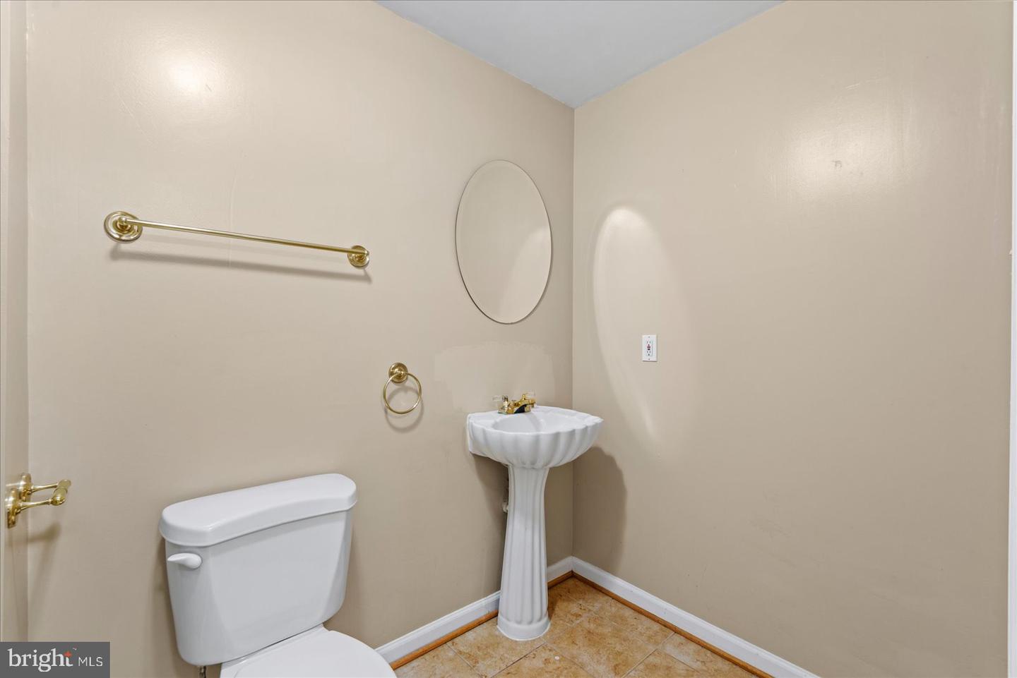 112 Healy Ct Property Photo 29