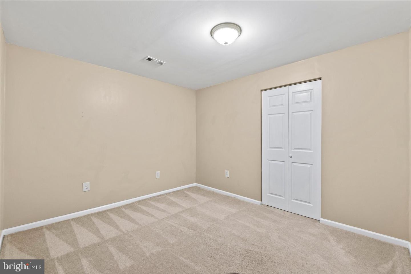 112 Healy Ct Property Photo 31