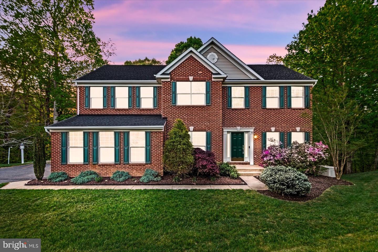 59 TWIN HILL LN