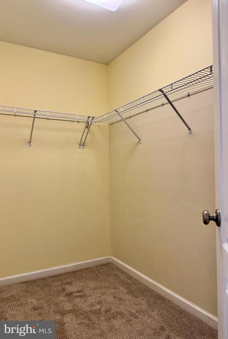 211 Shaw Ct Property Photo 18