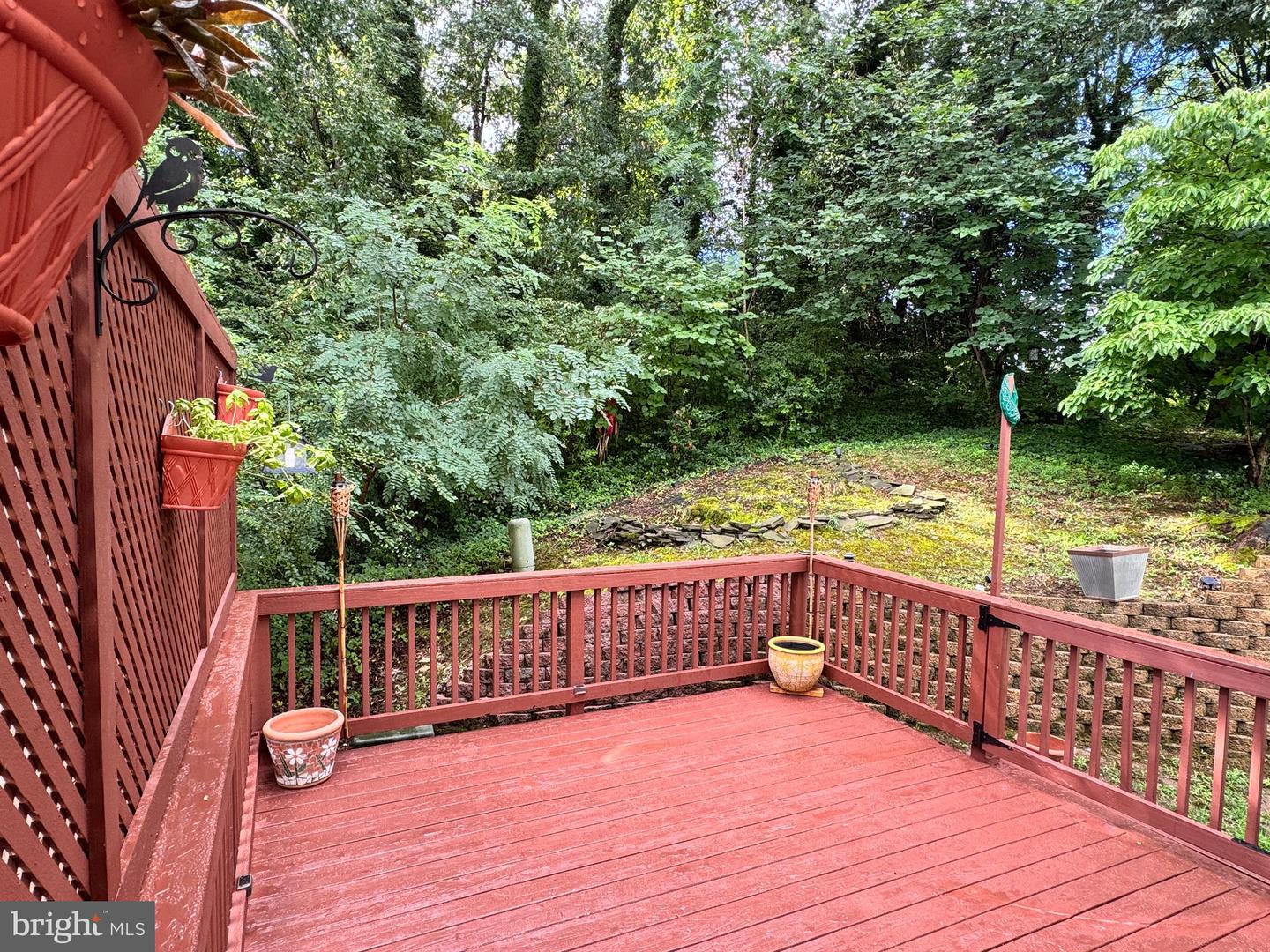 211 Shaw Ct Property Photo 25