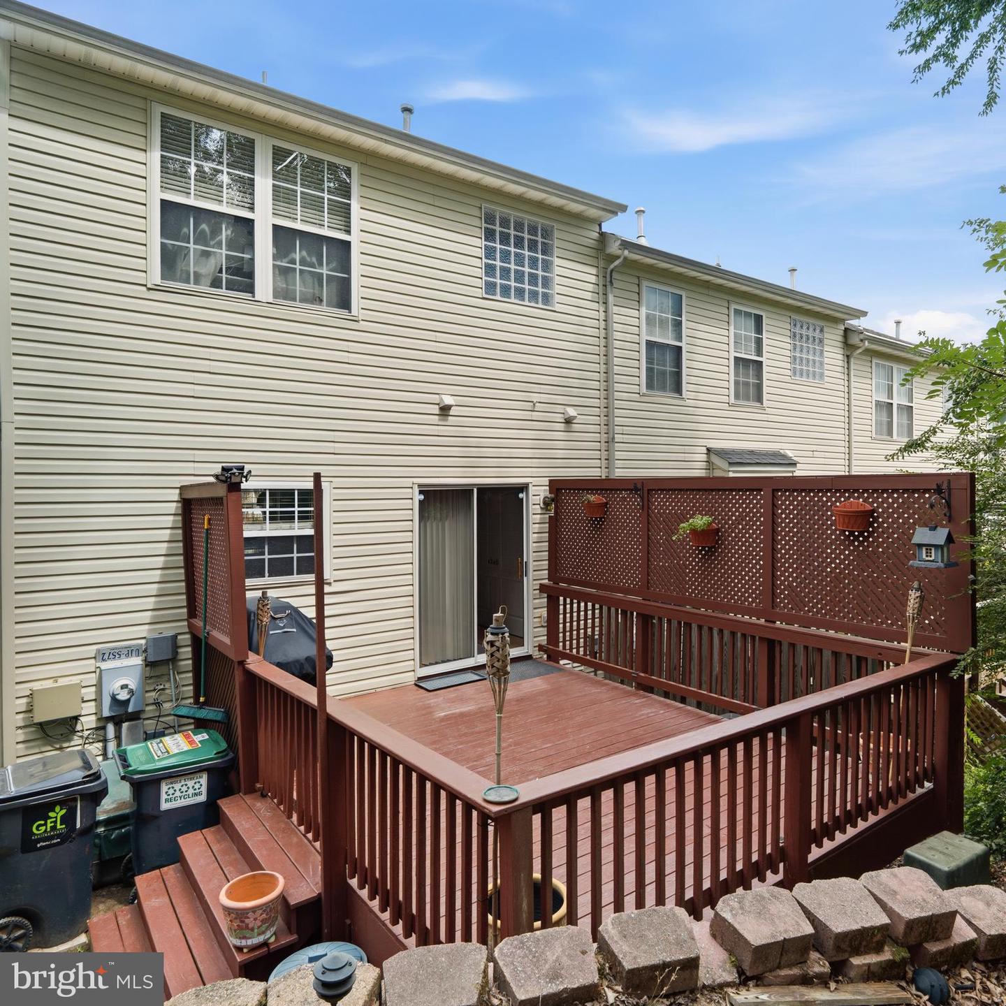211 Shaw Ct Property Photo 27