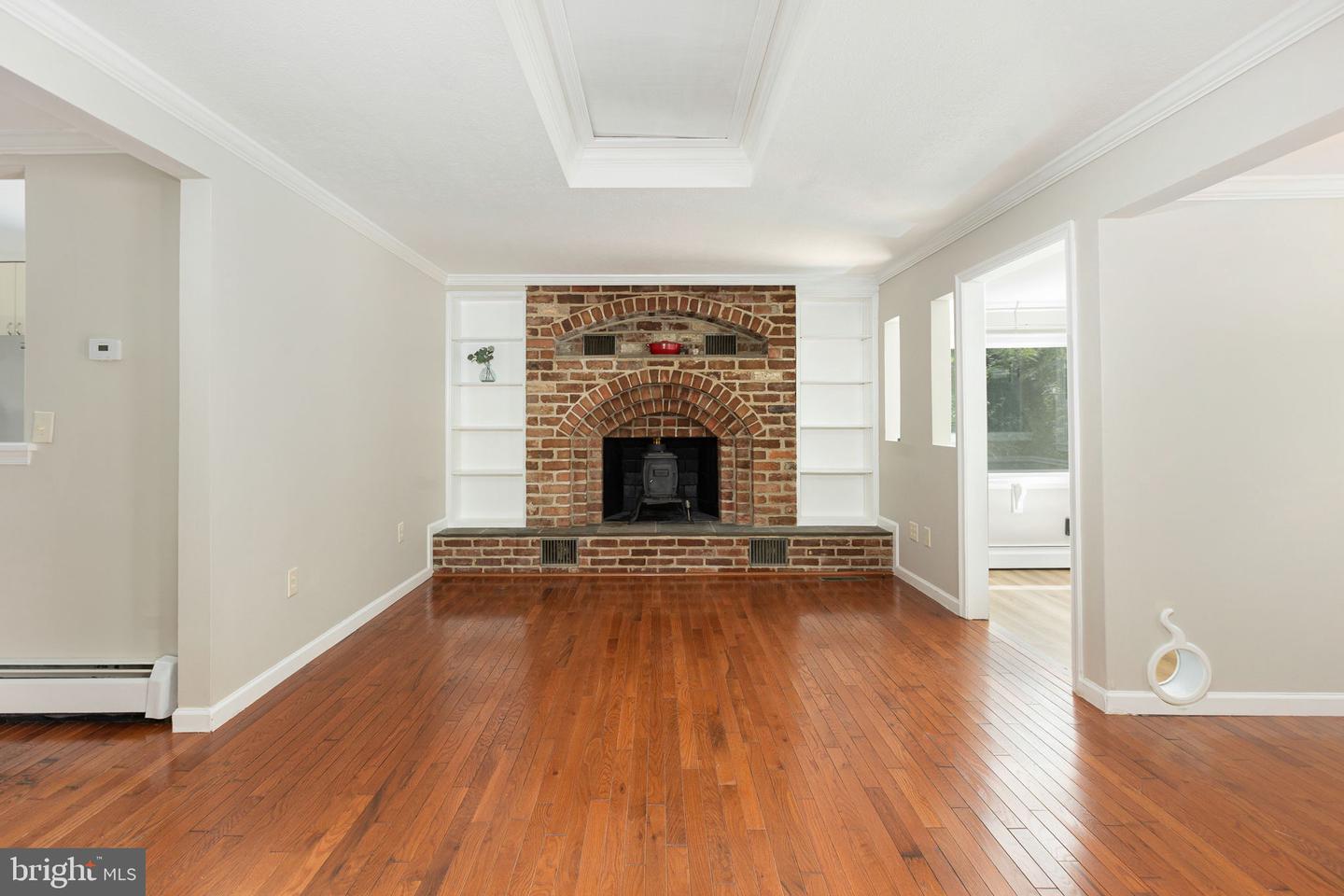 30 Vincent Ln Property Photo 6