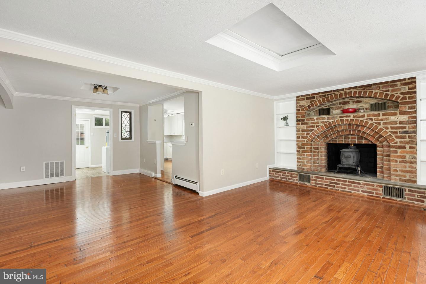 30 Vincent Ln Property Photo 7