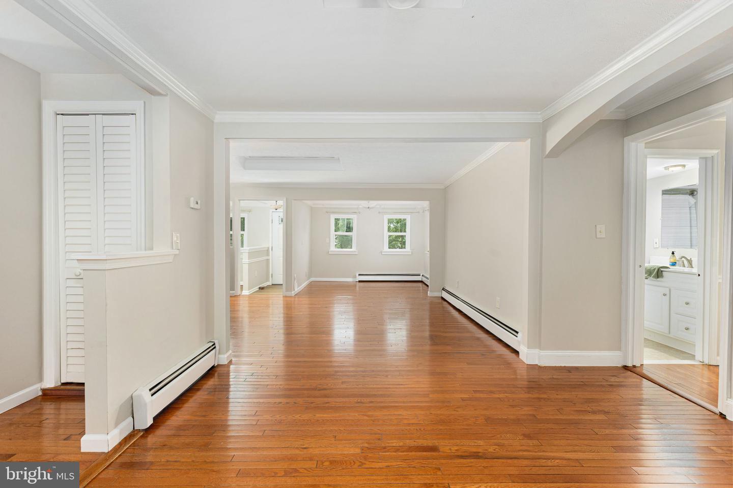 30 Vincent Ln Property Photo 8