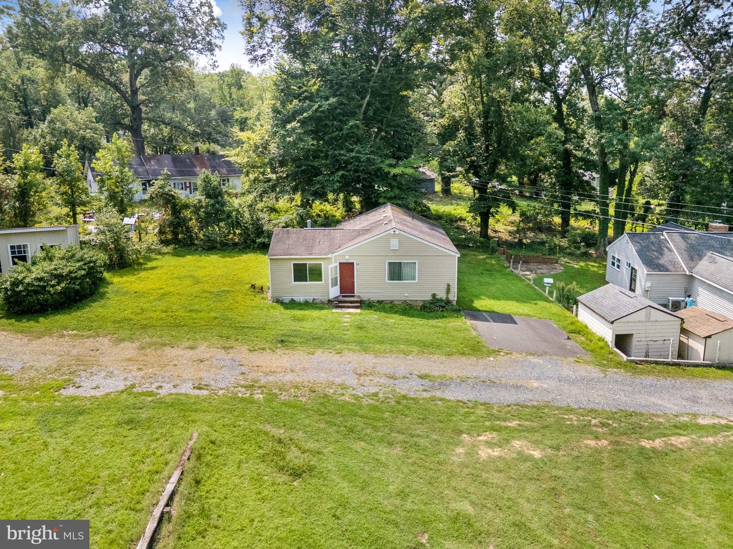 30 Vincent Ln Property Photo 23