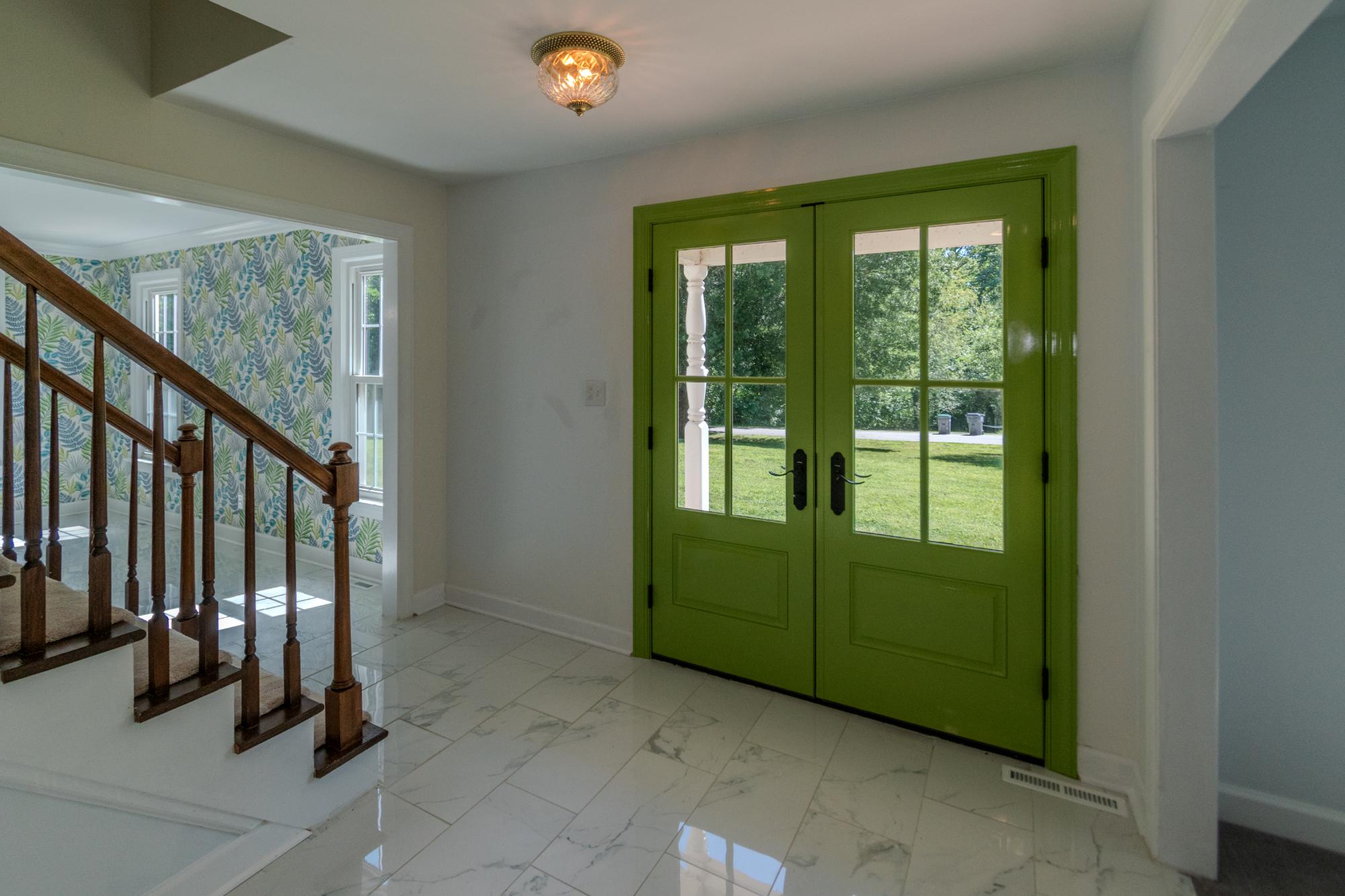 428 Ingleside Drive Property Photo 6