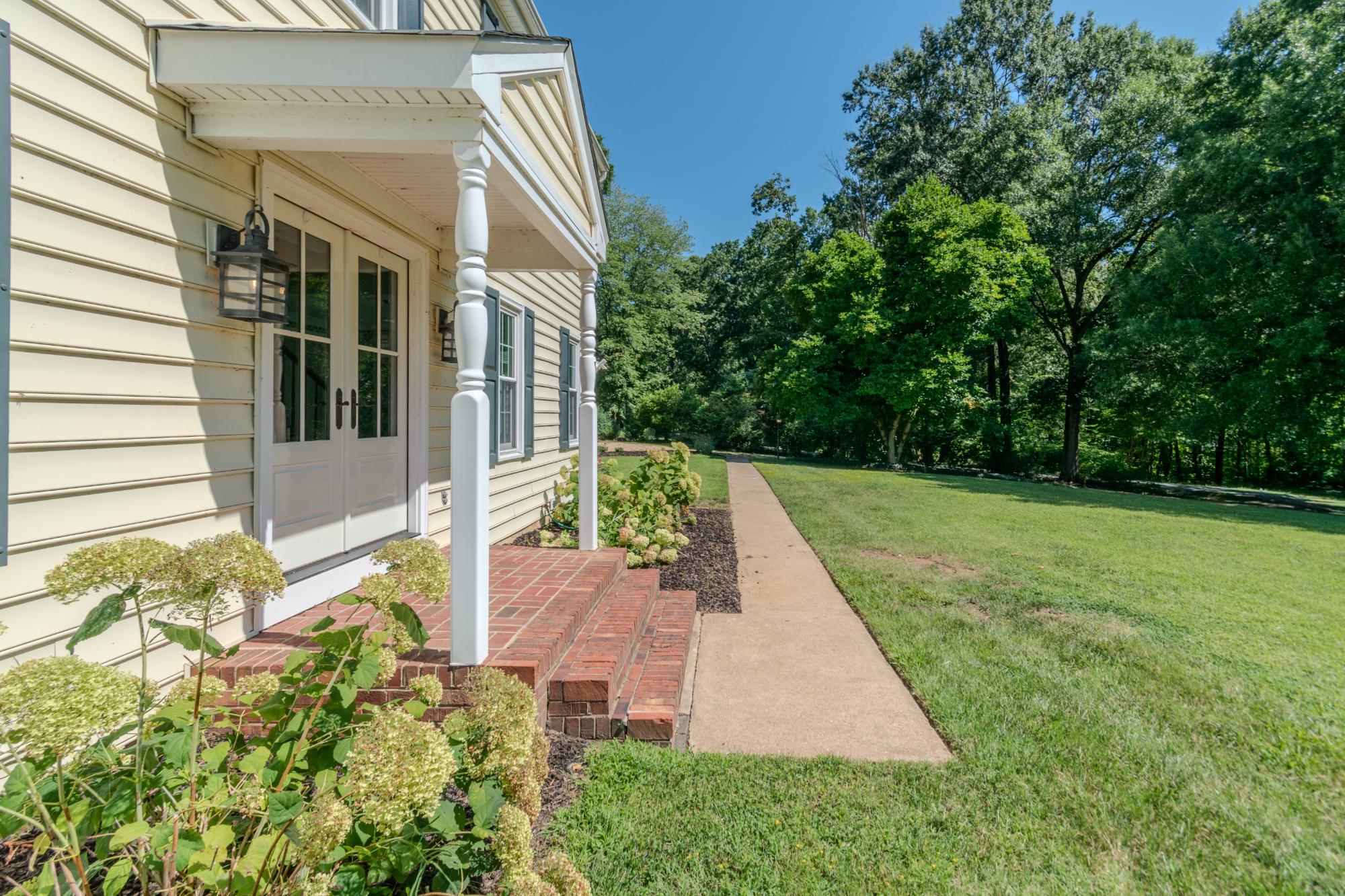 428 Ingleside Drive Property Photo 31