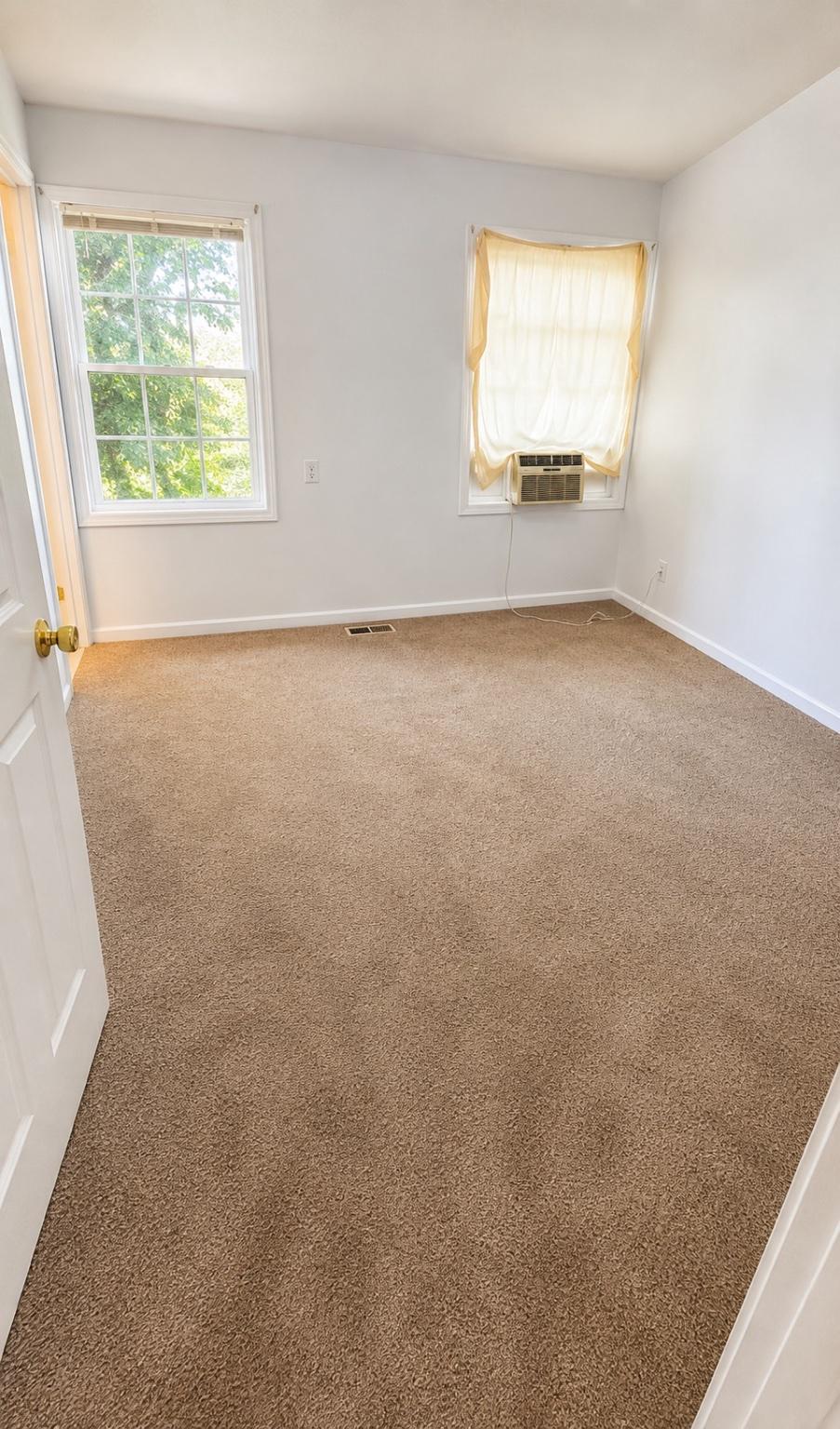 203 W Park Dr Property Photo 5