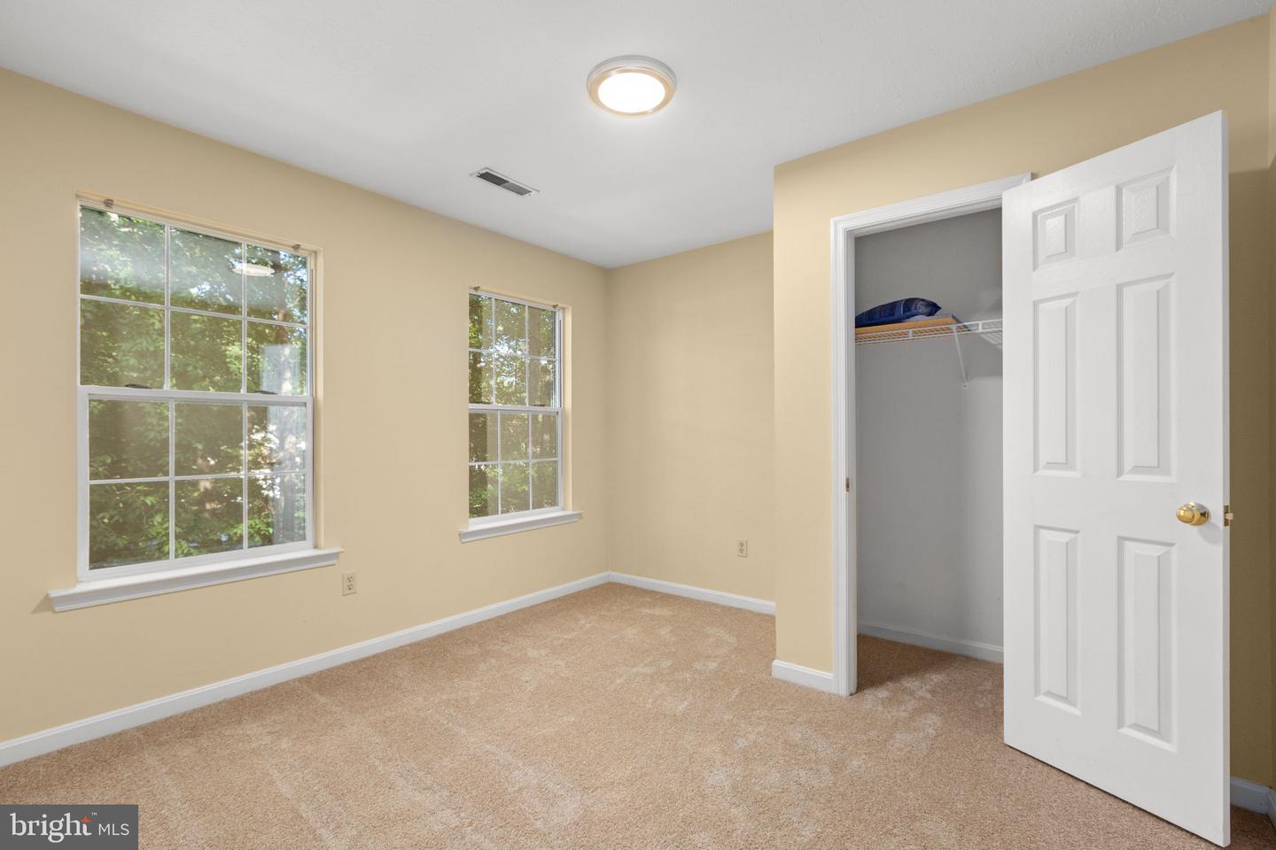 15 Twin Lake Ct Property Photo 29
