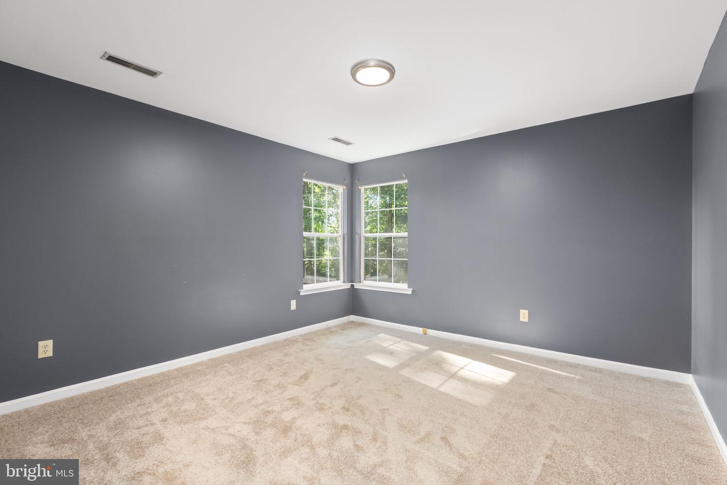 15 Twin Lake Ct Property Photo 32