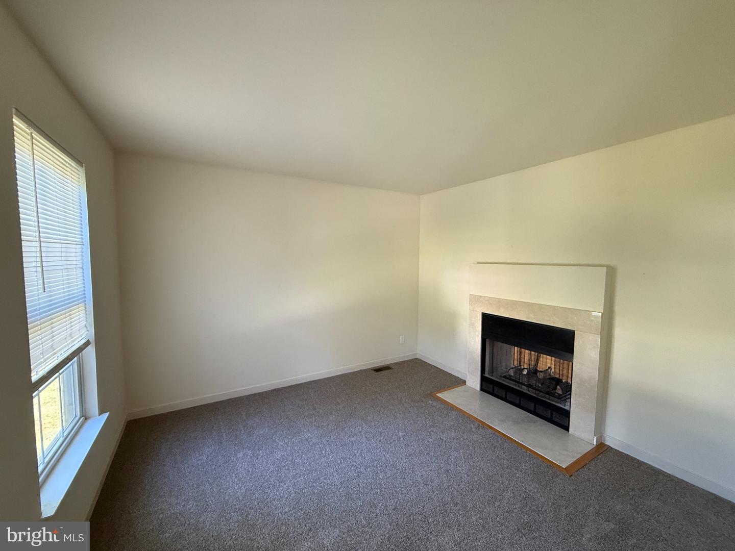 9 Brown Cir Property Photo 4