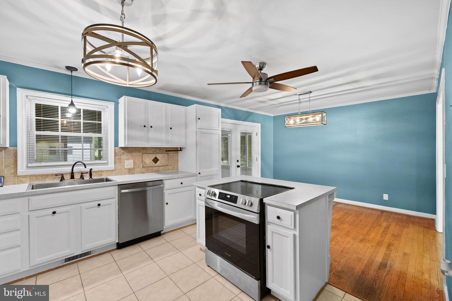 498 Brooke Rd Property Photo 12