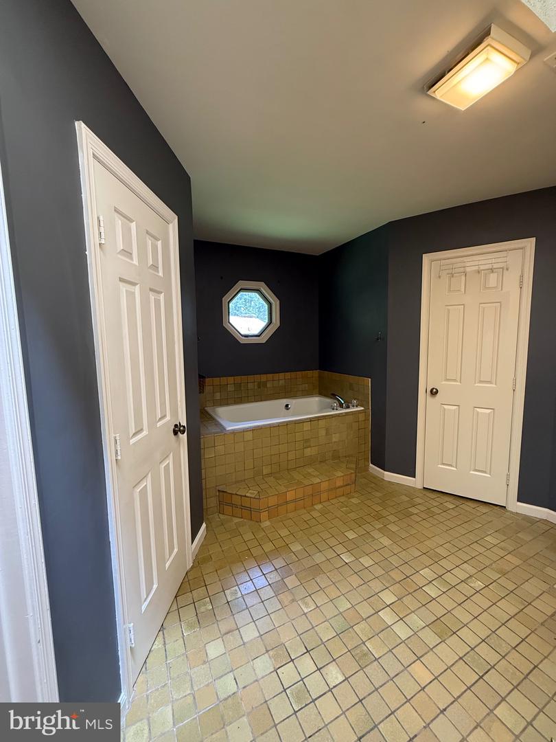 222 Bosun Cv Property Photo 25