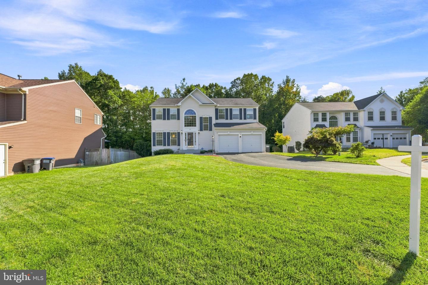27 Watermill Ct Property Photo 3