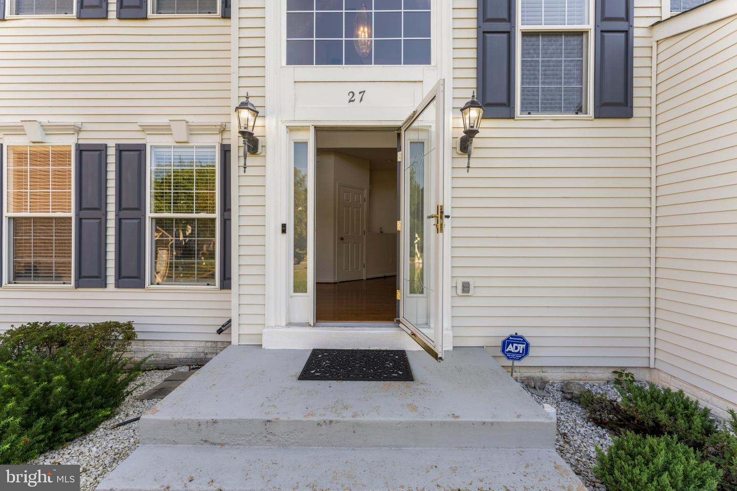 27 Watermill Ct Property Photo 9
