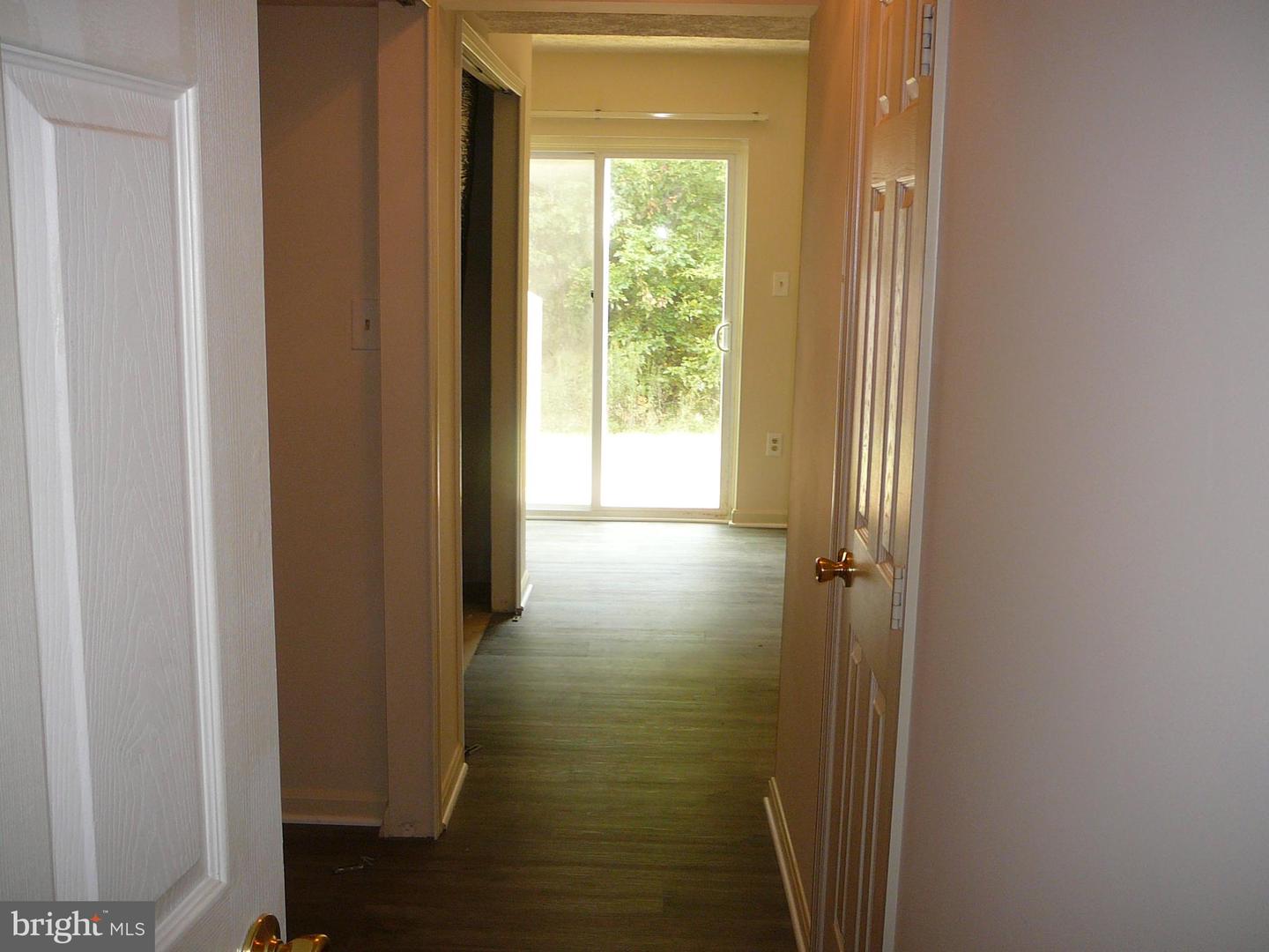 406 Park Cove Dr Property Photo 5
