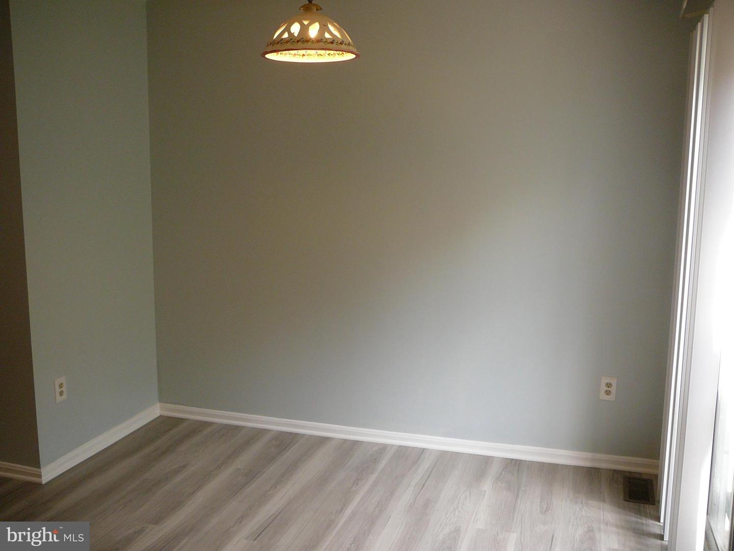 406 Park Cove Dr Property Photo 6