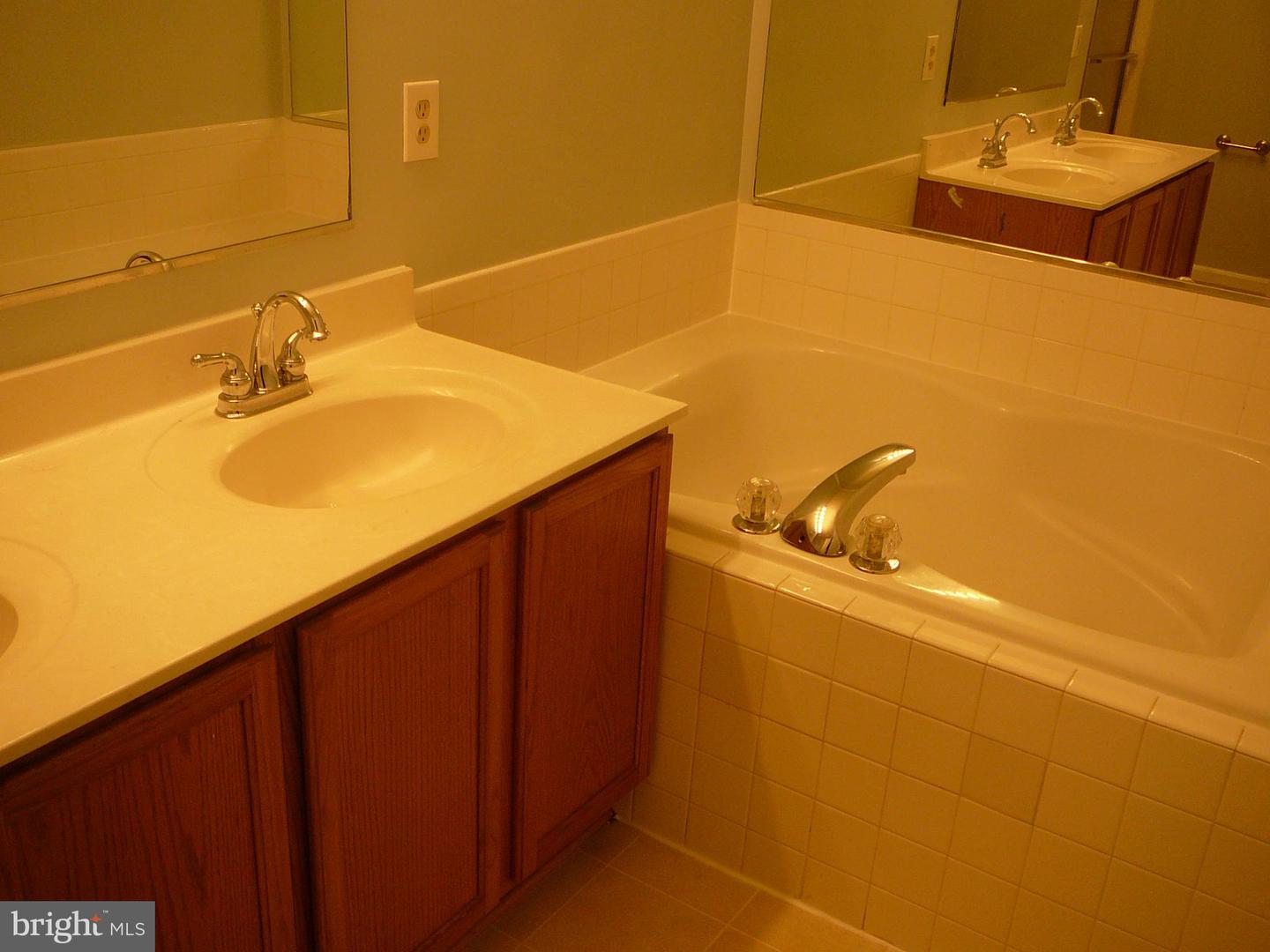 406 Park Cove Dr Property Photo 13