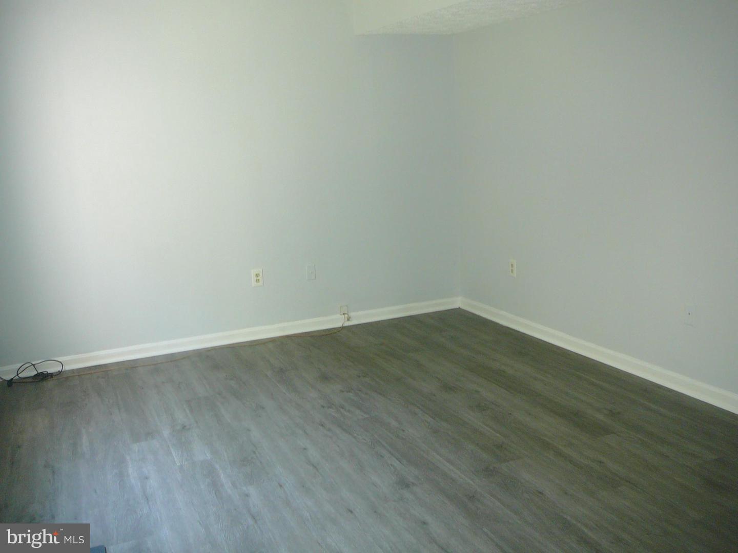 406 Park Cove Dr Property Photo 26