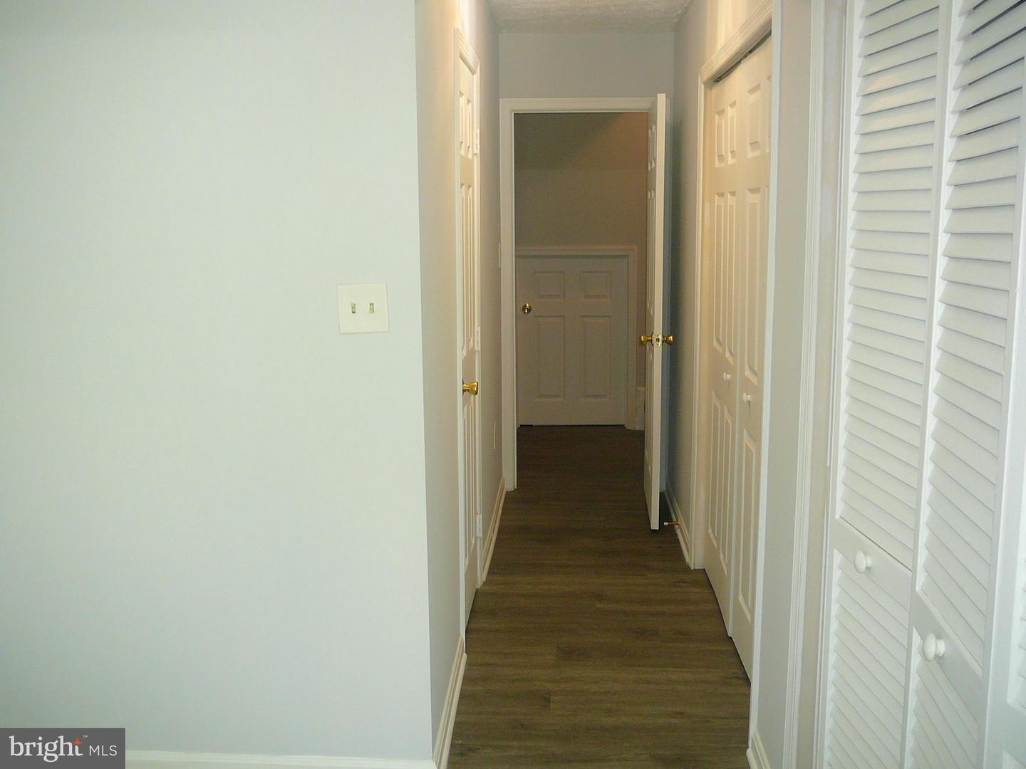 406 Park Cove Dr Property Photo 27