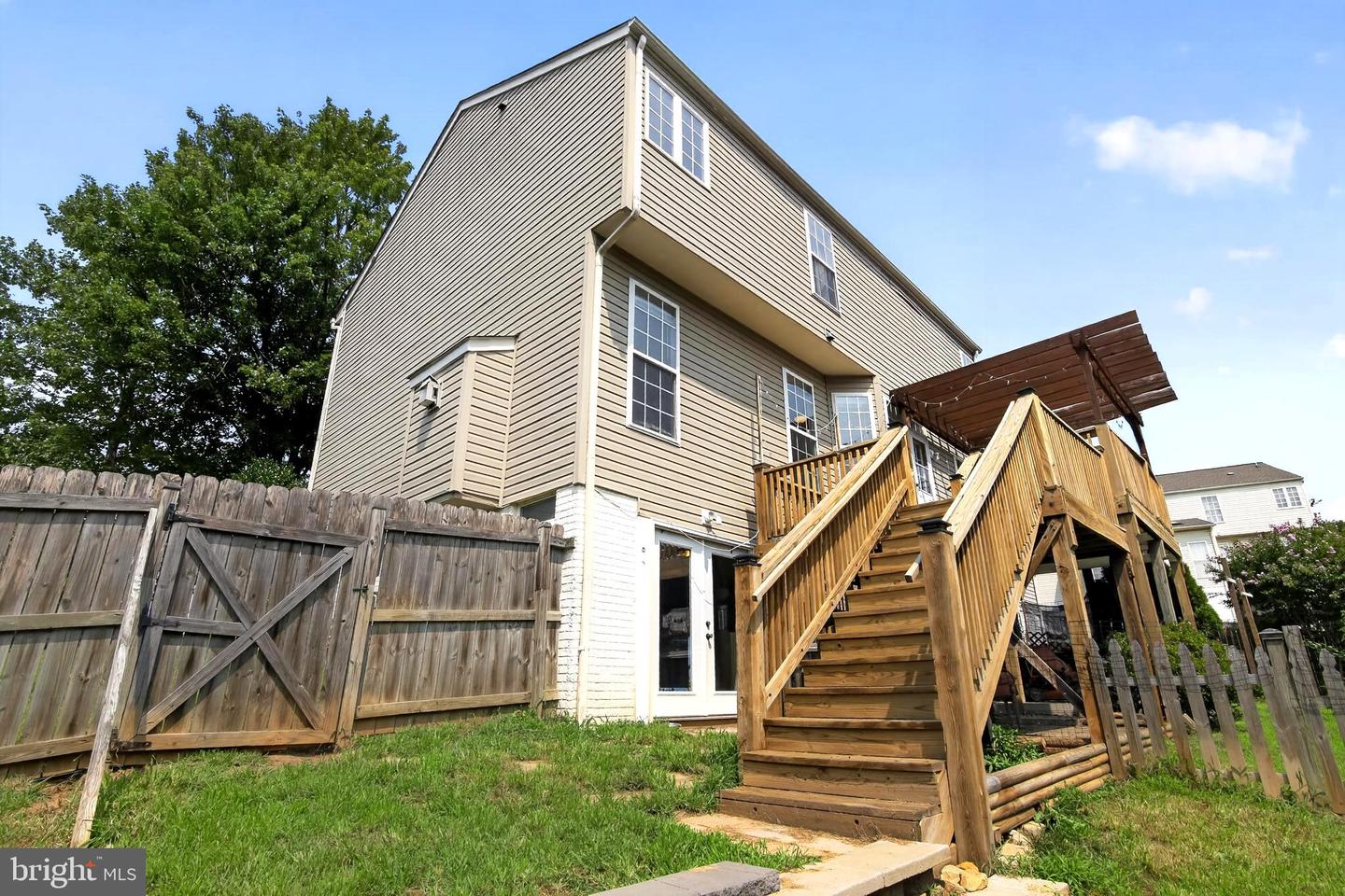 114 Limestone Way Property Photo 34