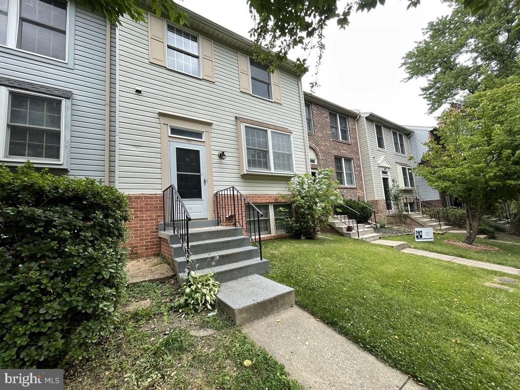 106 Ridgecrest Ct Property Photo 1