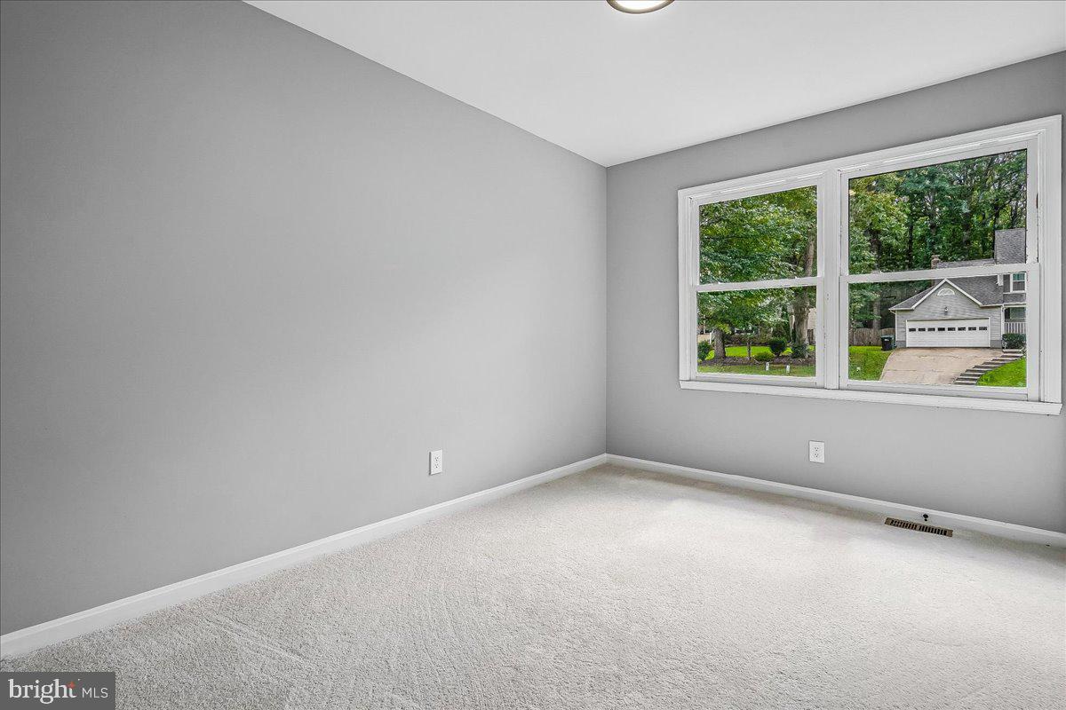 32 Kelly Way Property Photo 18