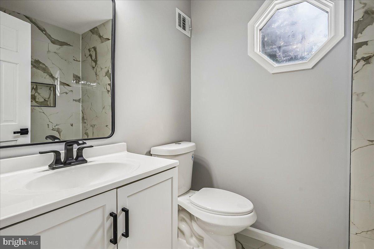 32 Kelly Way Property Photo 24