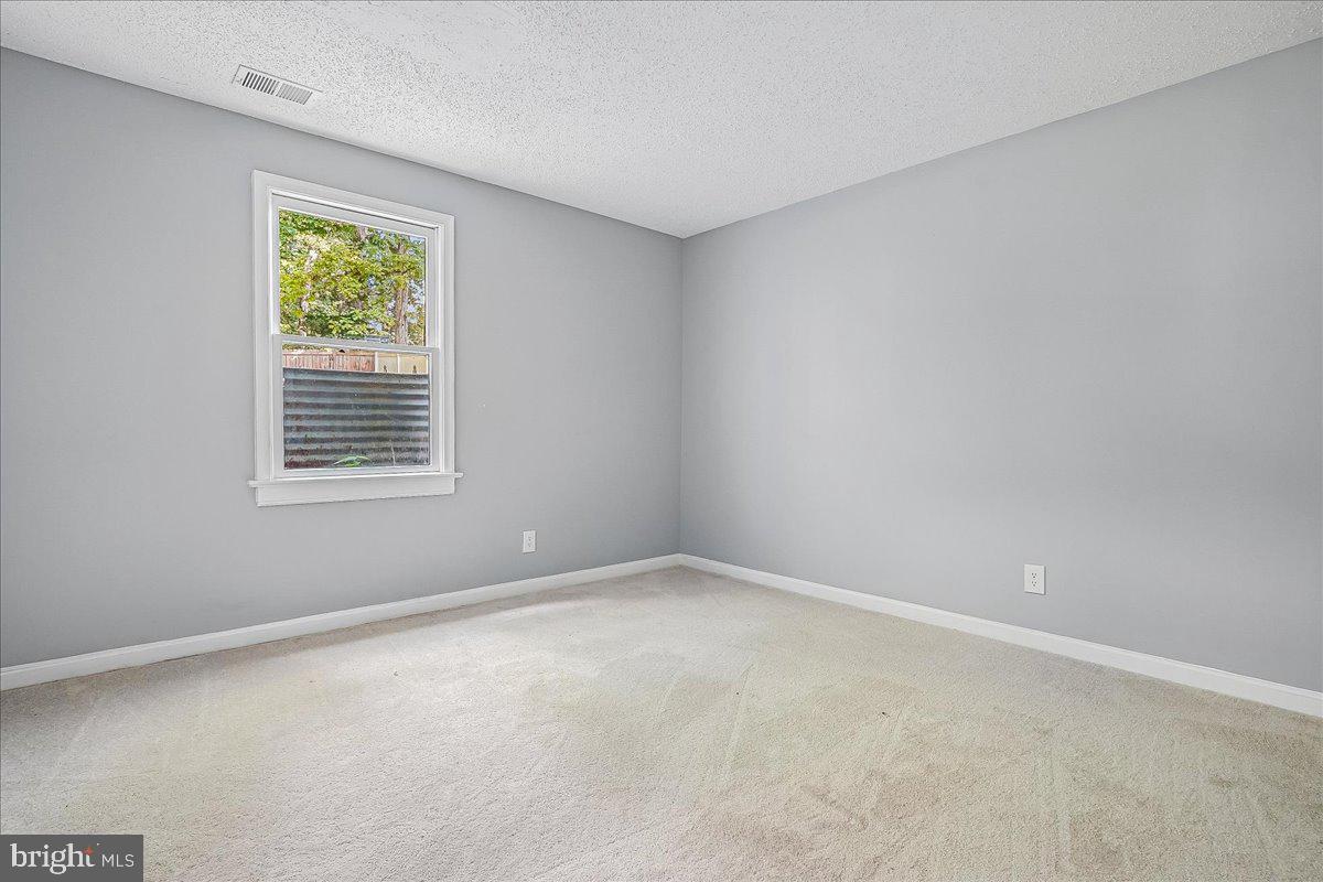 32 Kelly Way Property Photo 26
