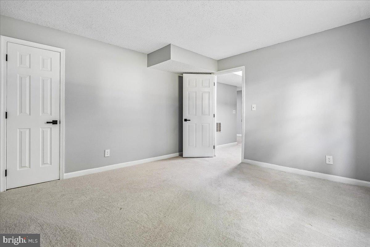 32 Kelly Way Property Photo 32