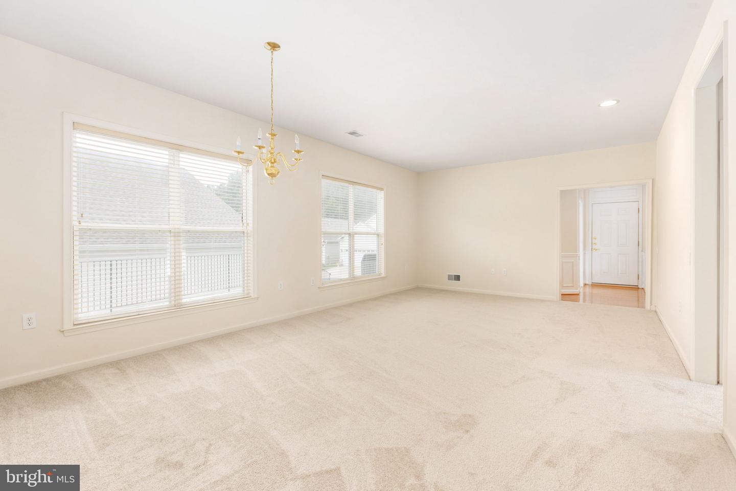7 Dayton Cir Property Photo 2