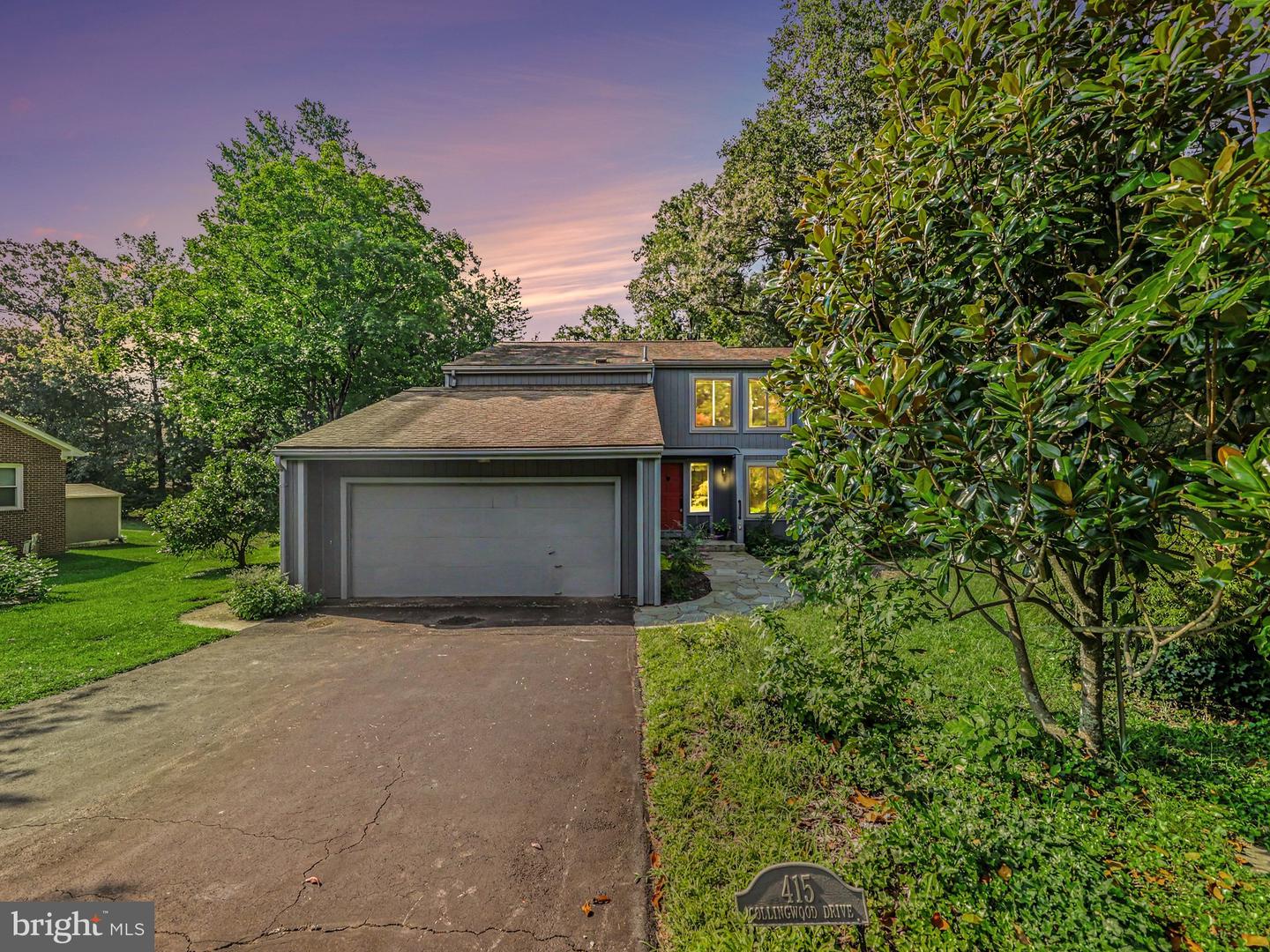 415 Collingwood Dr Property Photo 1