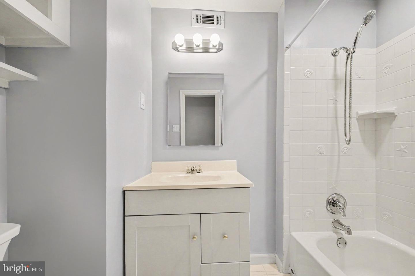 9 Hunter Trl Property Photo 12