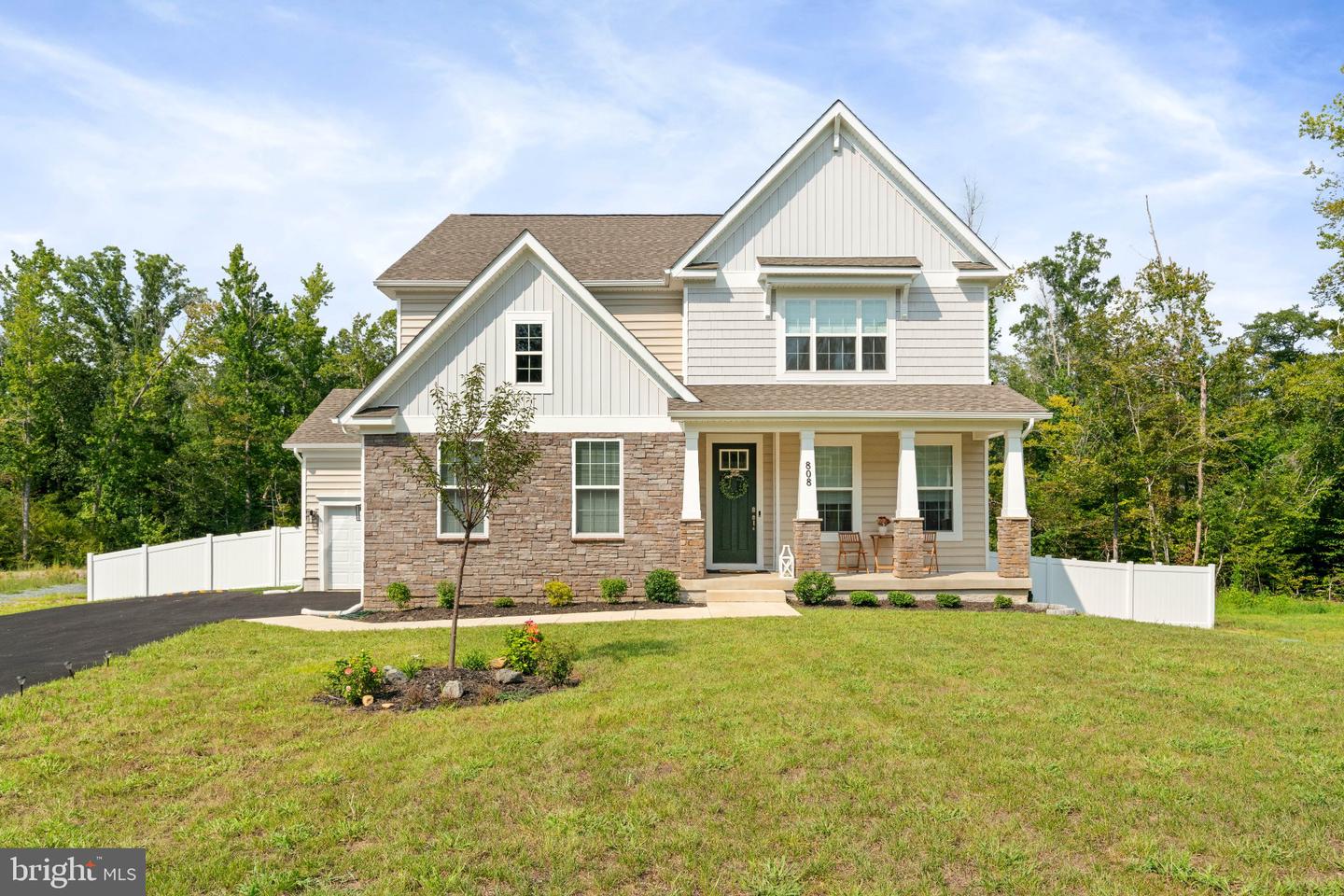 808 Long Meadow Dr Property Photo 1