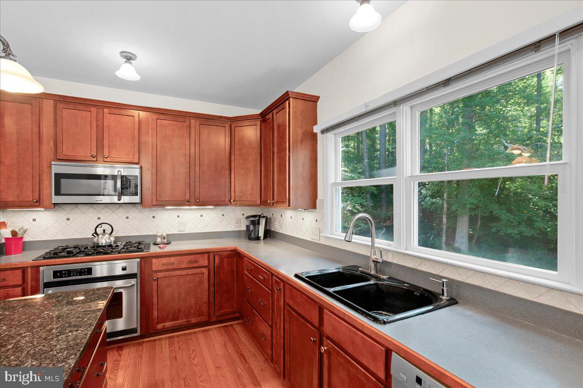 5 Beaver Ridge Rd Property Photo 11