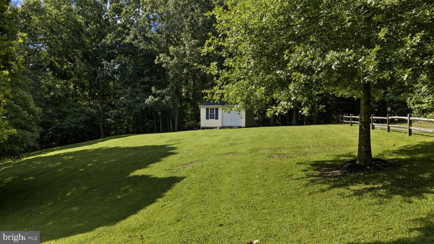 73 Old Farm Rd Property Photo 42