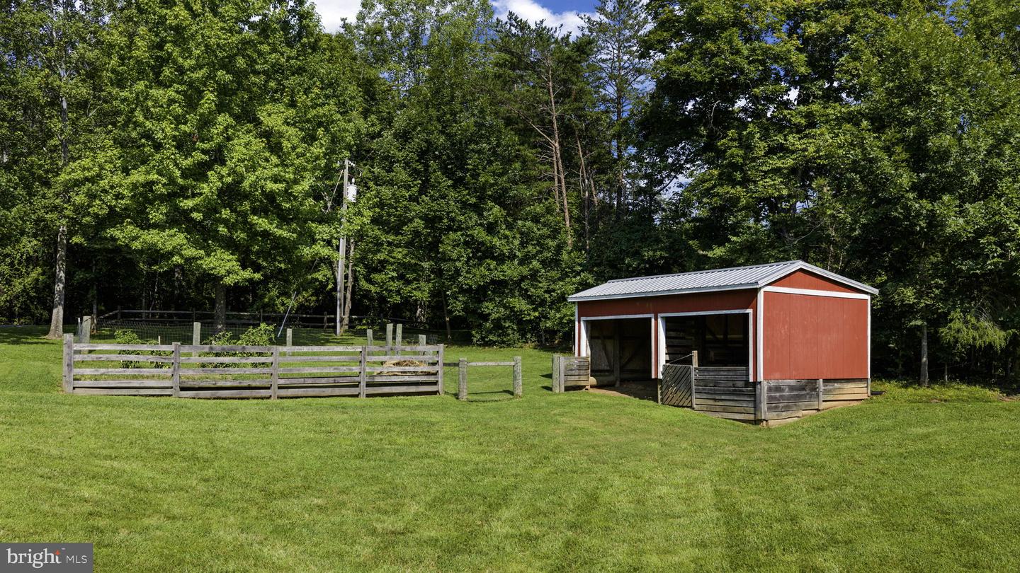 73 Old Farm Rd Property Photo 46