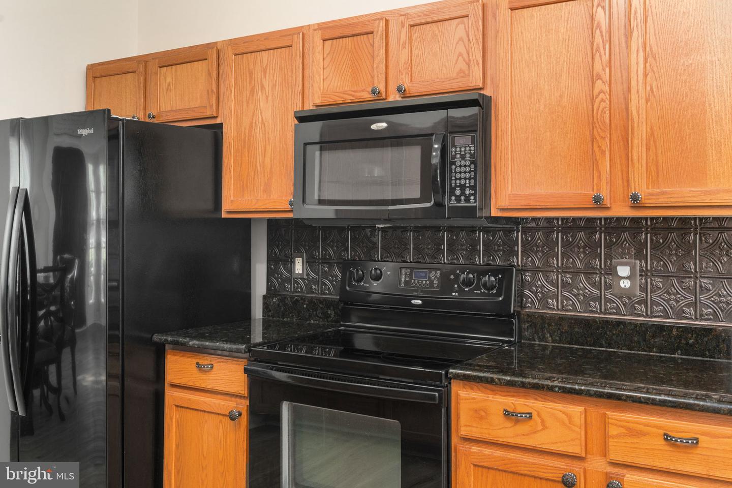 50 Barclay Ln Property Photo 11